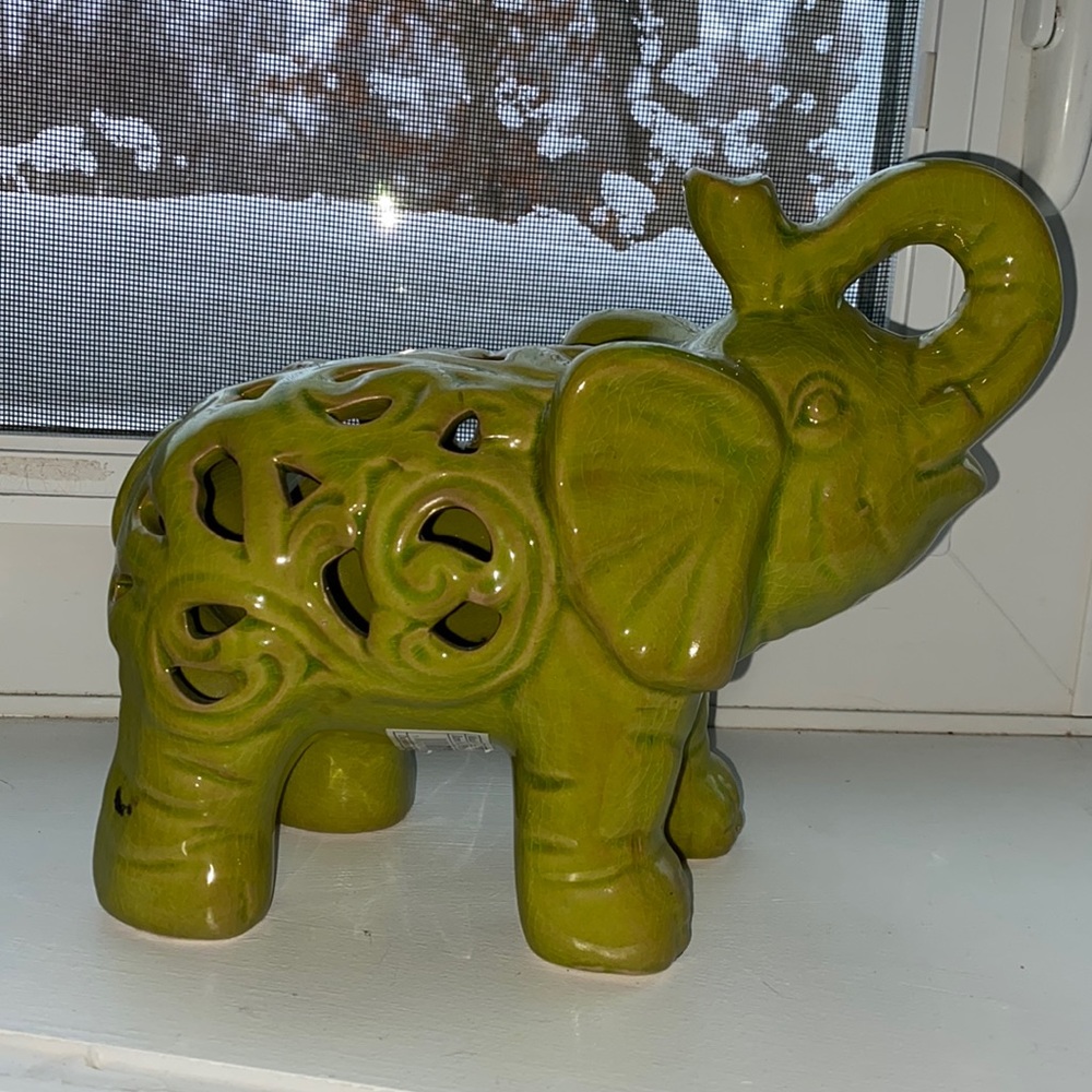 Ceramic elephant